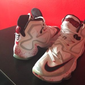 I’m selling Lebron 13s Friday the 13th Edition